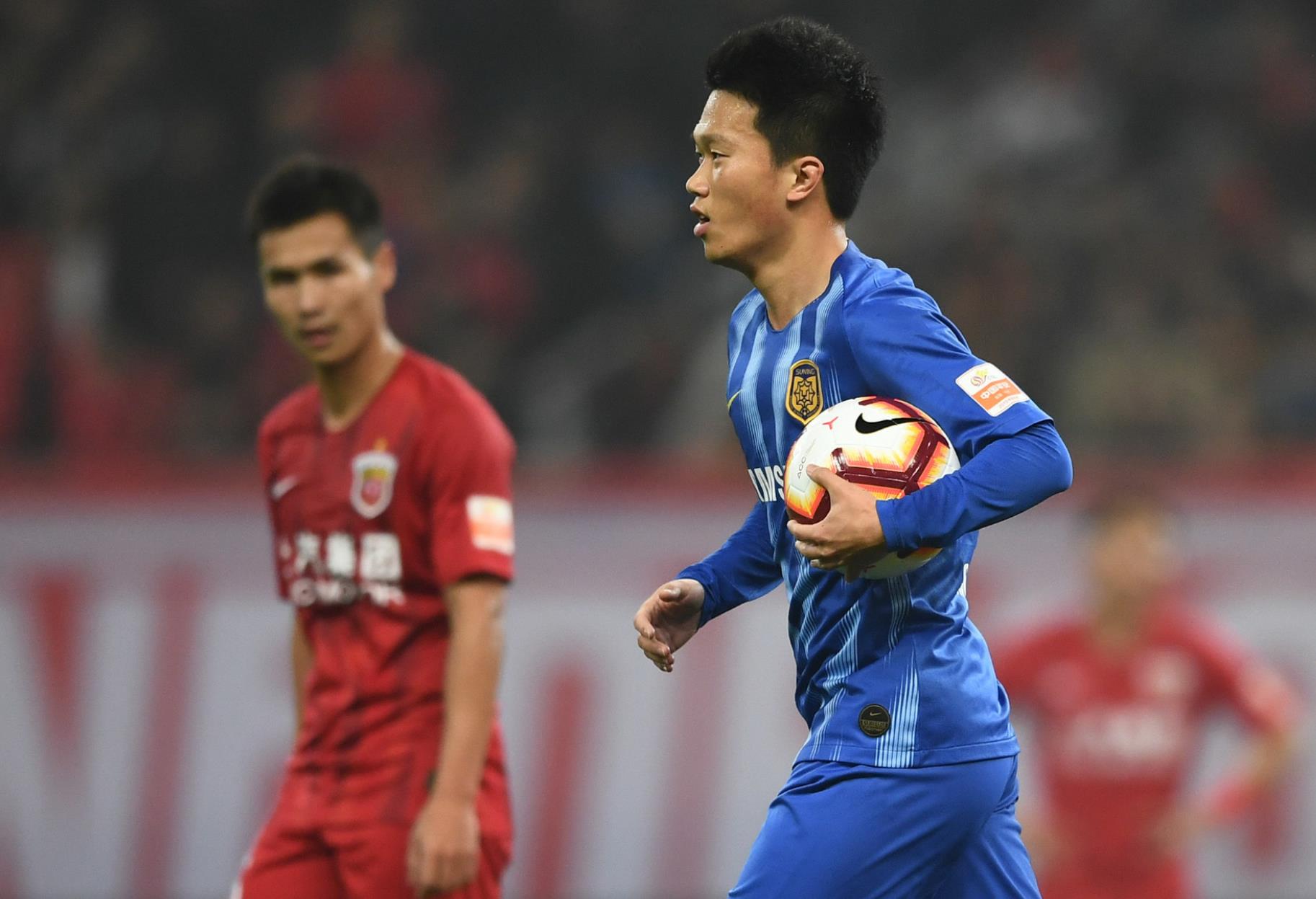 德州扑克-江苏苏宁客场击败深圳佳兆业，夺得三分的简单介绍